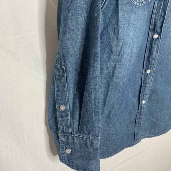 COPY - J. CREW DENIM BUTTON DOWN LONG SLEEVE TOP - Picture 3 of 6